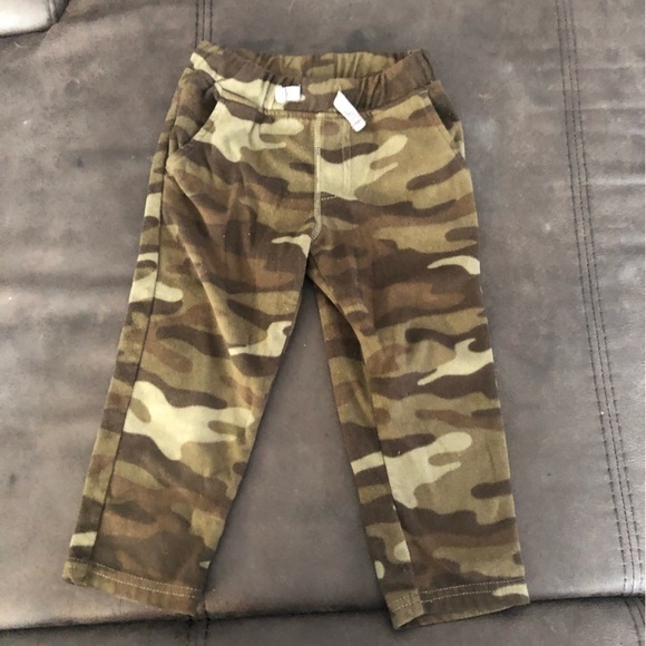 Carter’s Camo Sweatpants Size 3T - Picture 1 of 4